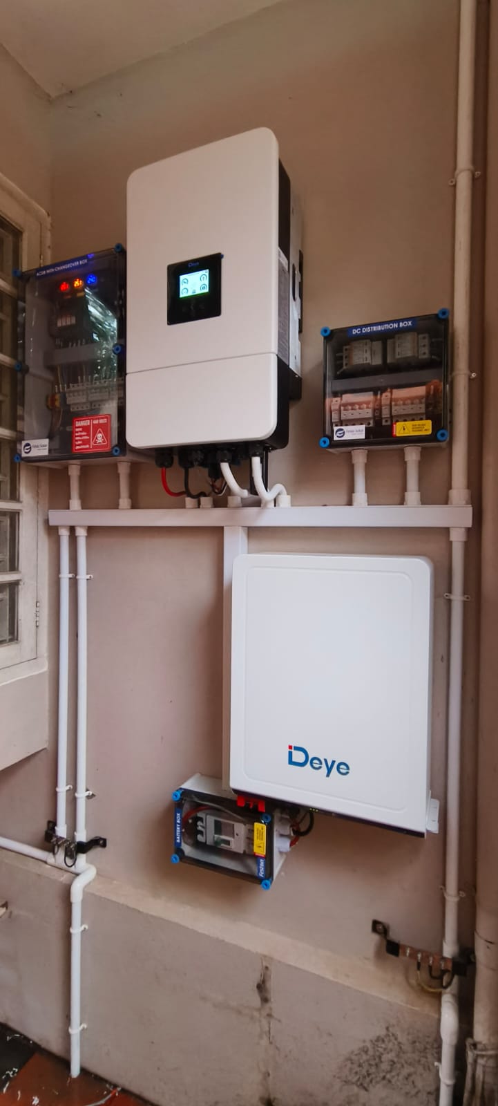 Image of 12KW HYBRID SOLAR SYSTEM project in MUKKATUKARA,THRISSUR